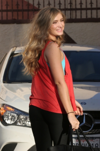 Willow_Shields_07.jpg