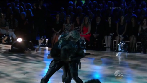 DWTS2015-04-07-19h49m24s198.png