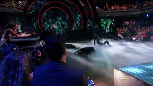DWTS2015-04-07-19h50m10s145.png