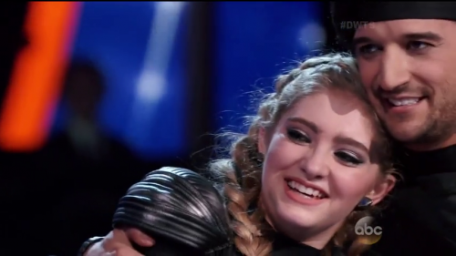 DWTS2015-04-07-19h51m52s146.png