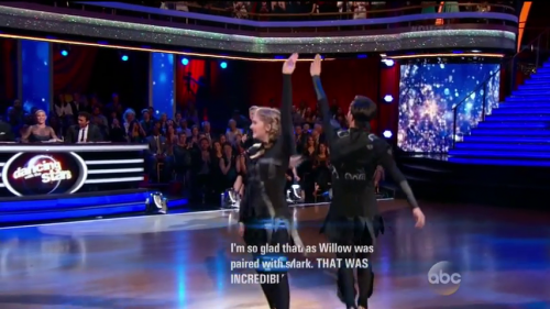 DWTS2015-04-07-19h52m40s107.png