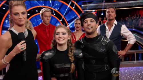 DWTS2015-04-07-19h53m30s96.png