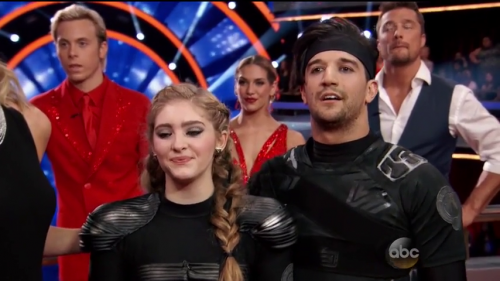 DWTS2015-04-07-19h53m32s117.png
