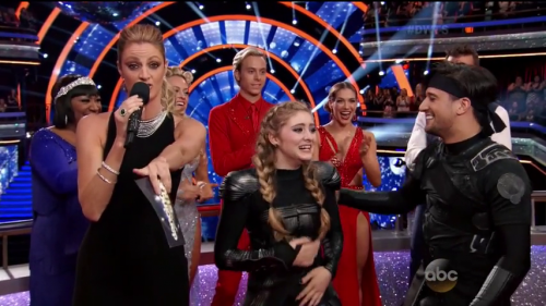 DWTS2015-04-07-19h54m45s83.png