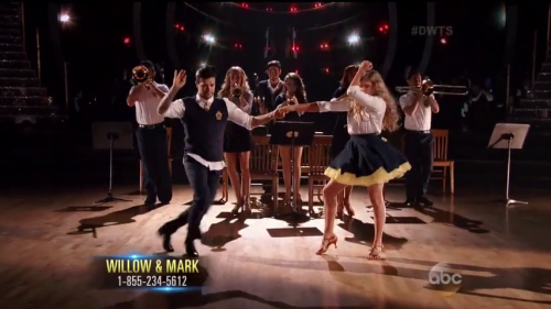 DWTS2015-04-20-19h49m17s124.png