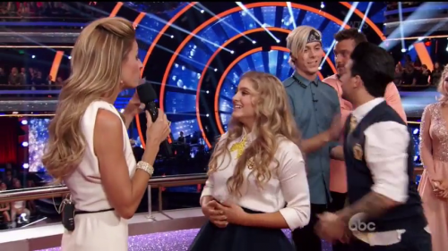 DWTS2015-04-20-19h53m55s97.png