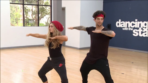 DWTS2015-04-28-23h14m13s208.png