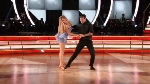 DWTS2015-04-28-23h19m57s60.png