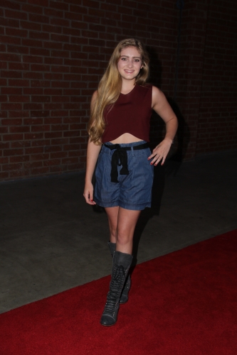 Willow_Shields_20.jpg