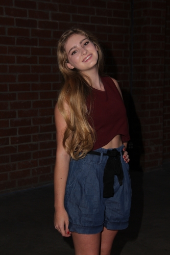 Willow_Shields_24.jpg