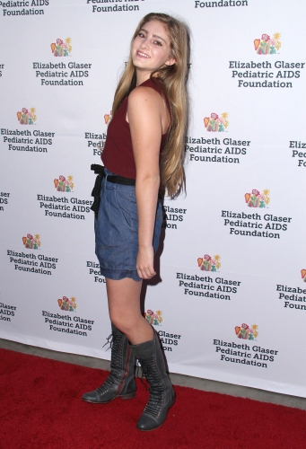 Willow_Shields_26.jpg